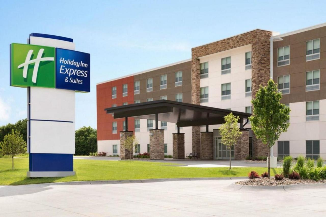 Holiday Inn Express & Suites Muskegon - Grand Haven By Ihg Exterior foto