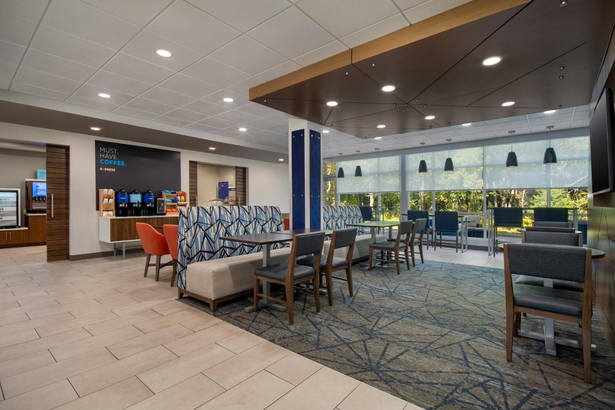 Holiday Inn Express & Suites Muskegon - Grand Haven By Ihg Exterior foto